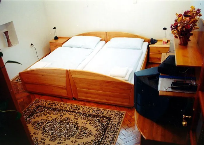 Fontána 4*